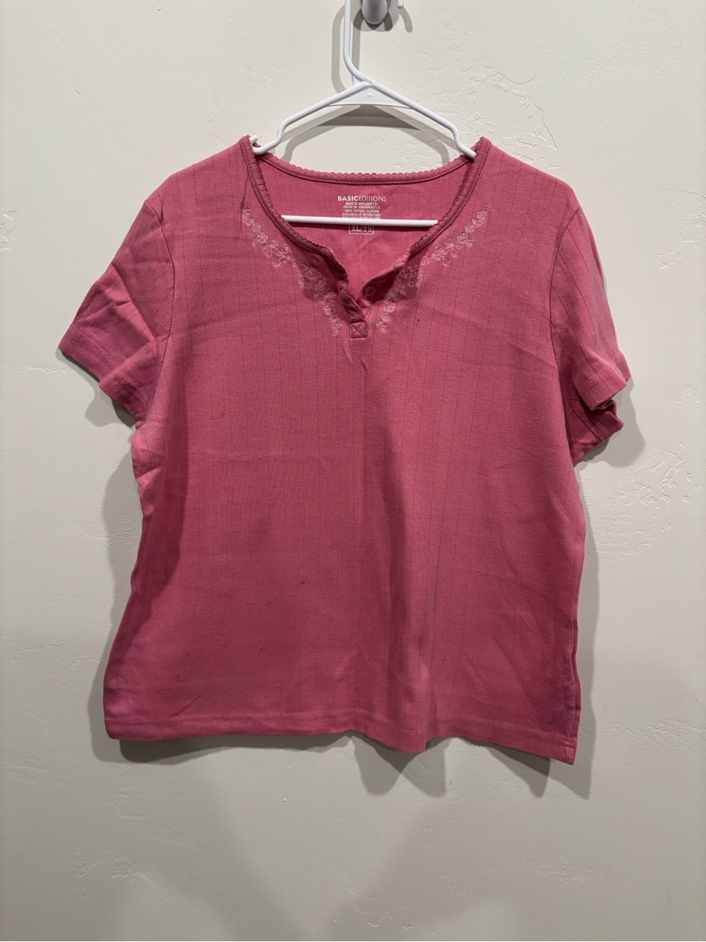 Basic Editions Rose-Pink Short Sleeve Notched V-Neck Top